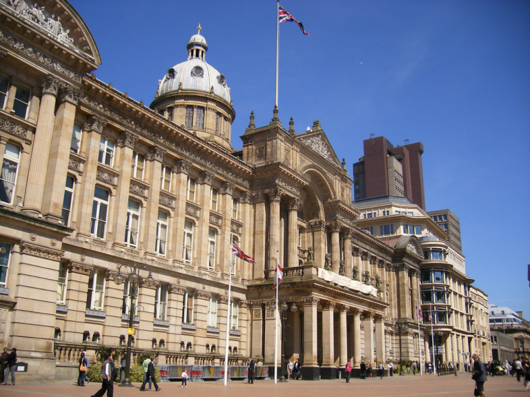 Understand UK accents per region: Birmingham/Brummy | Listen & Learn USA